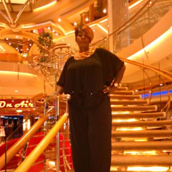 Meet your Posher, Elizabeth - Picture 1 of 1